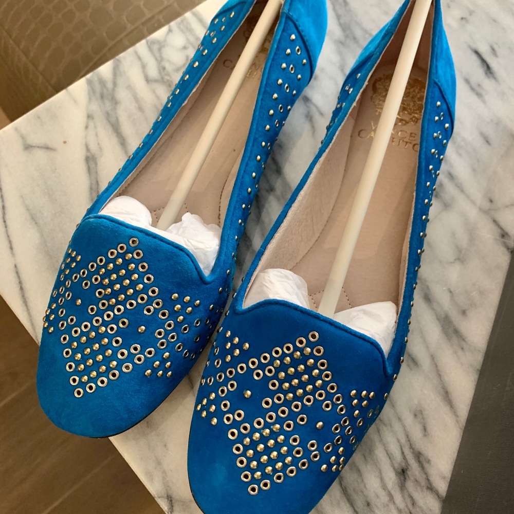 Brand New. Never Worn. Vince Camuto Flats.